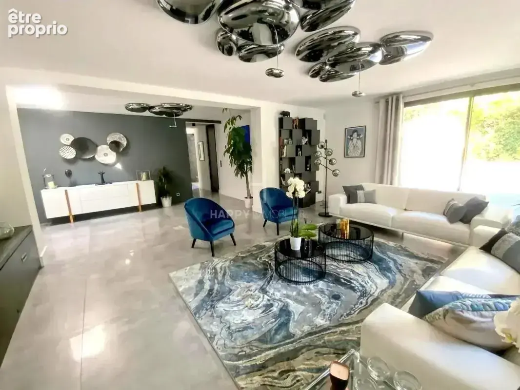 Superbe propriété aux prestations contemporaines, beaux volumes et piscine chauffée - photo 7