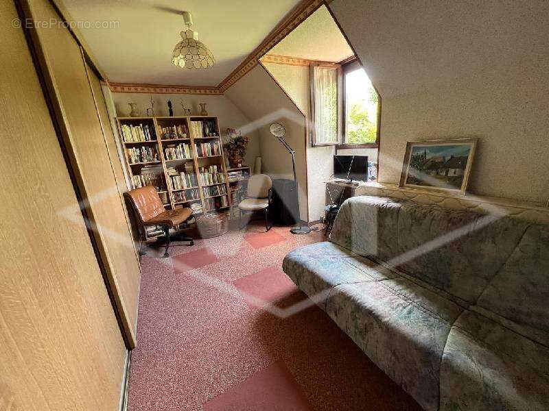 Maison à COMBS-LA-VILLE