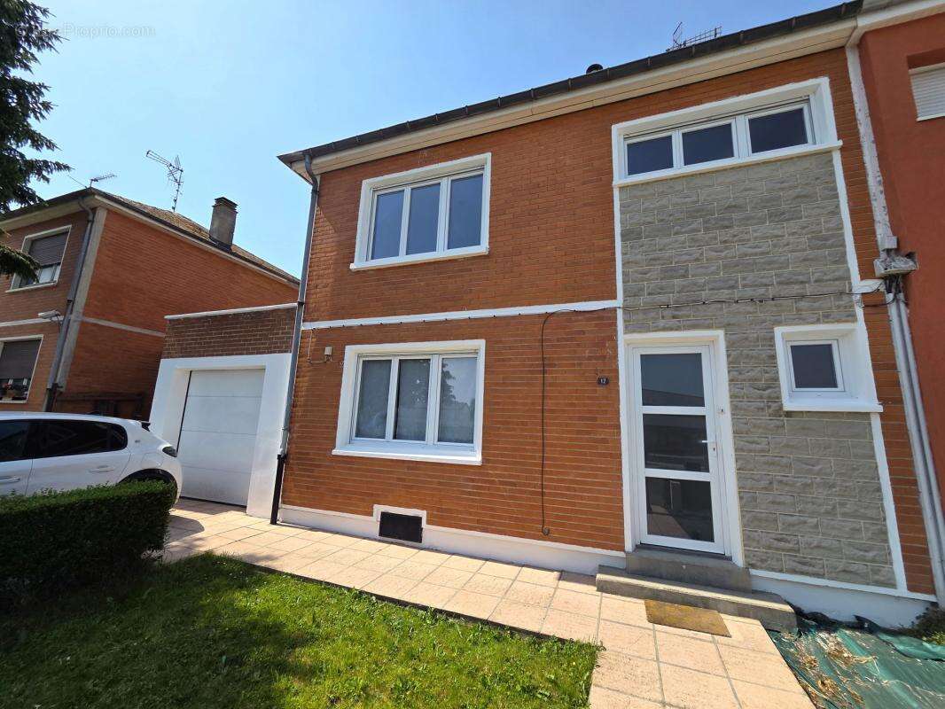 Proville maison semi individuelle renovee 80m² hab sur 537m² - photo 2