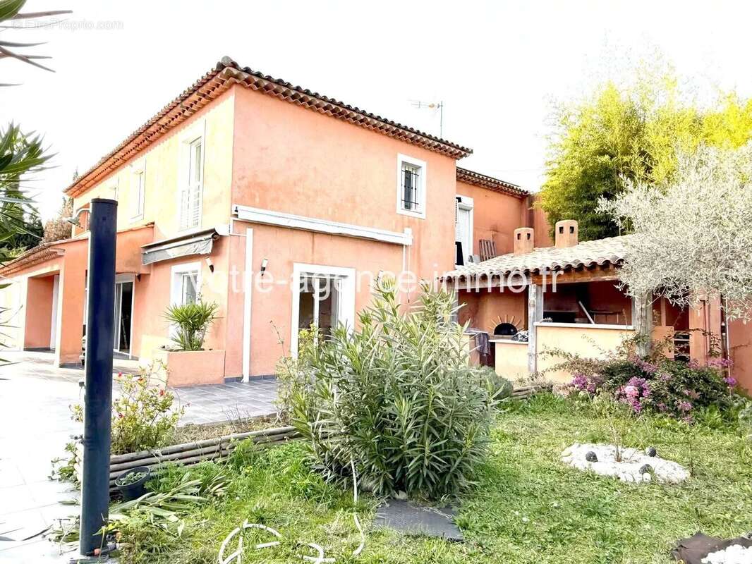 Maison à CAGNES-SUR-MER