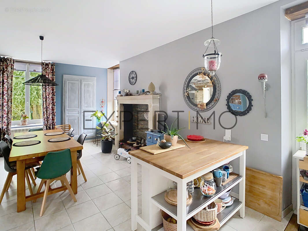 Maison à VILLERS-BOCAGE