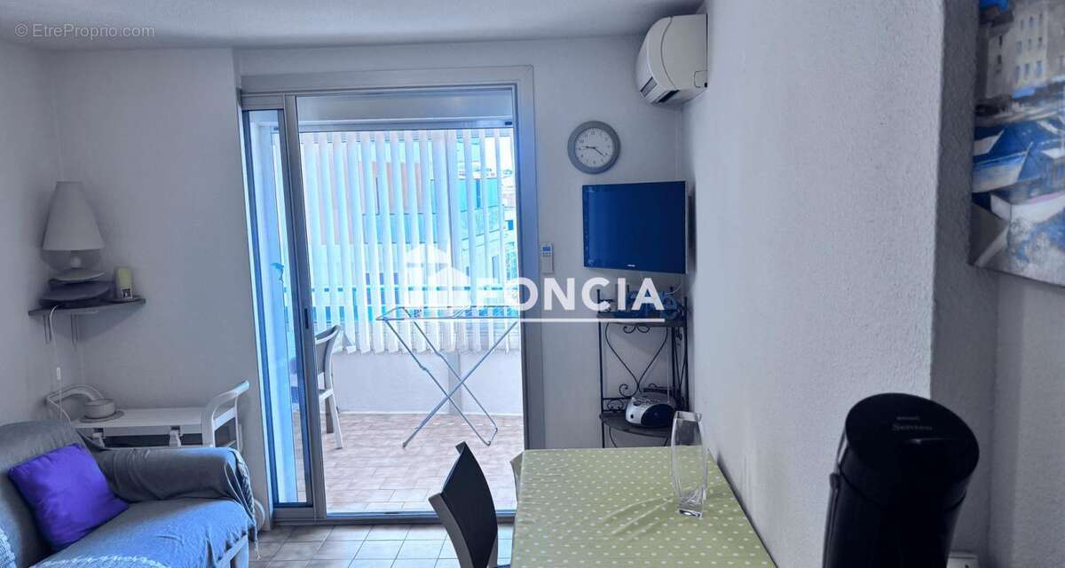 Appartement T2 avec garage fermé - Proche centre-ville et bord de mer - photo 3