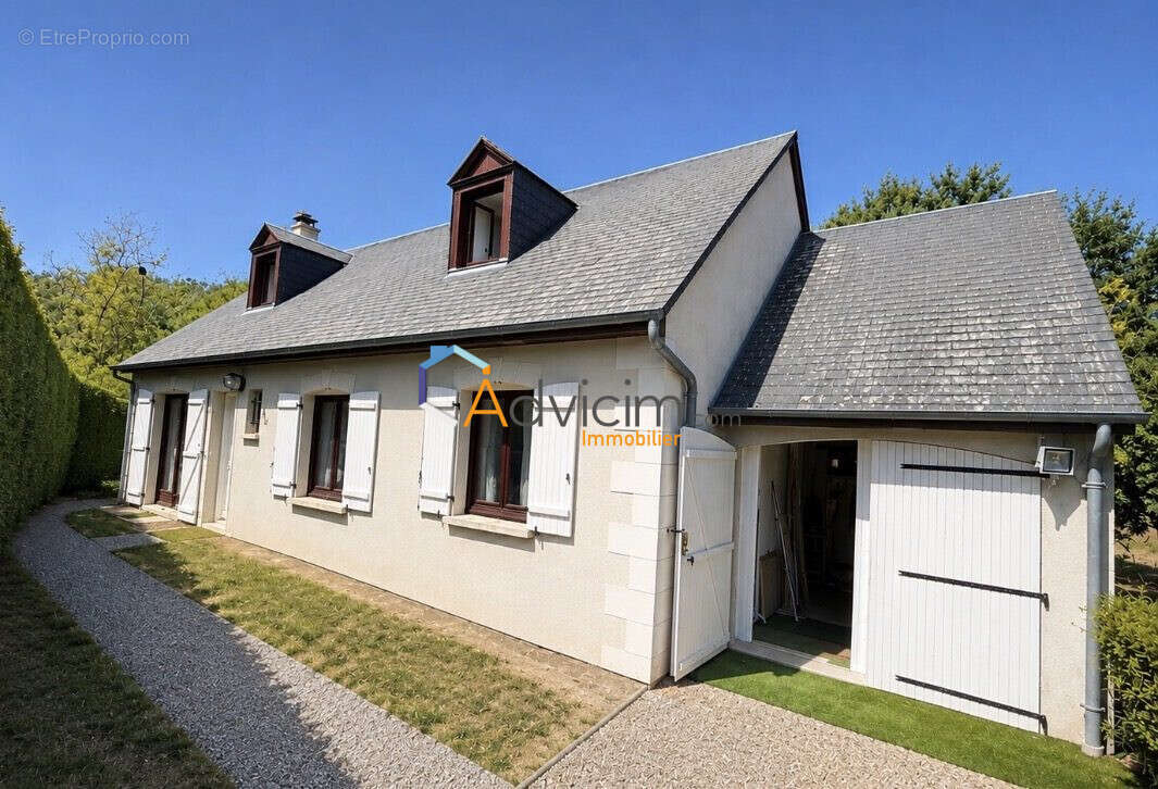 Maison 85 m² à Sache  - photo 2