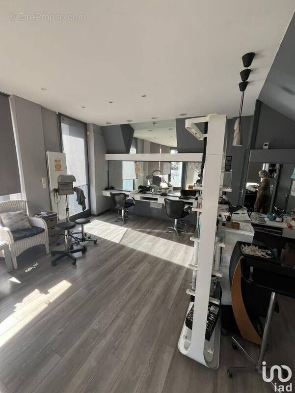 Photo 1 - Commerce à LOCMINE