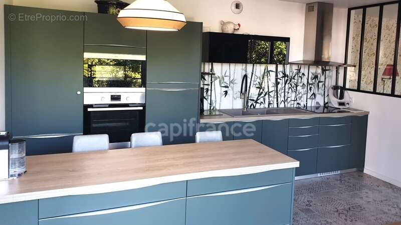 Appartement à SAINT-MAUR-DES-FOSSES