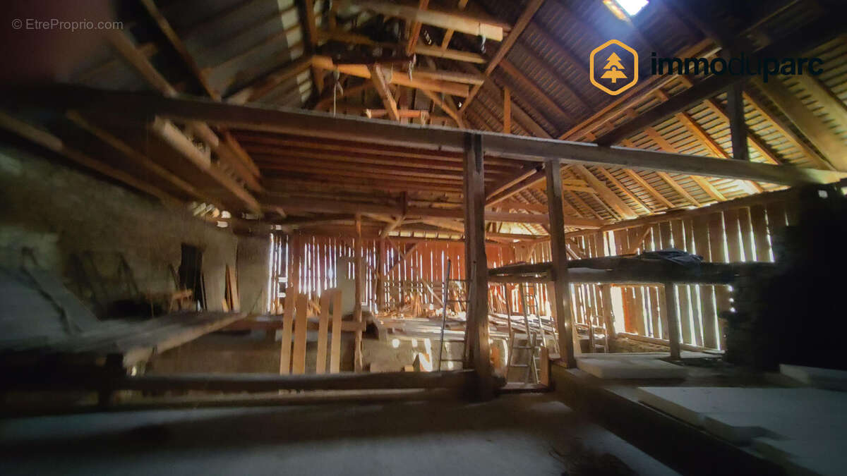Maison 140 m² à Bellecombe-En-Bauges  - photo 10
