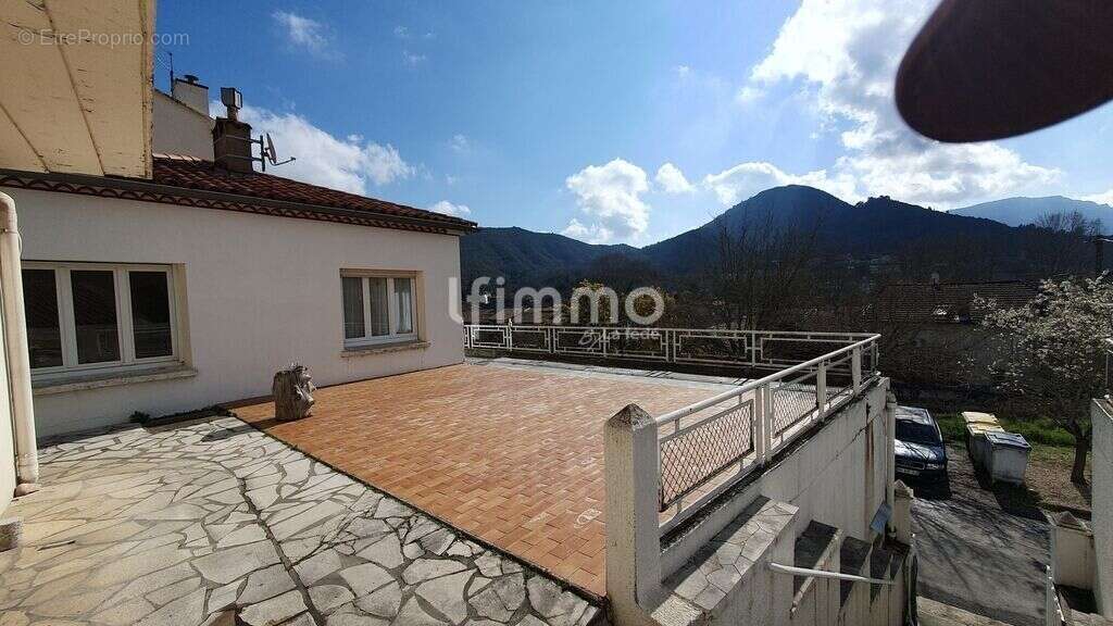 Appartement à QUILLAN