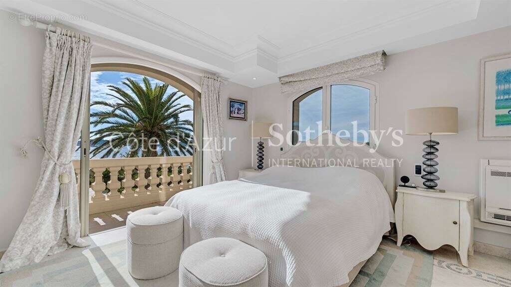 Villa de luxe à Grimaud avec vue mer et piscine, propriété d’exception Côte d’Azur - photo 14