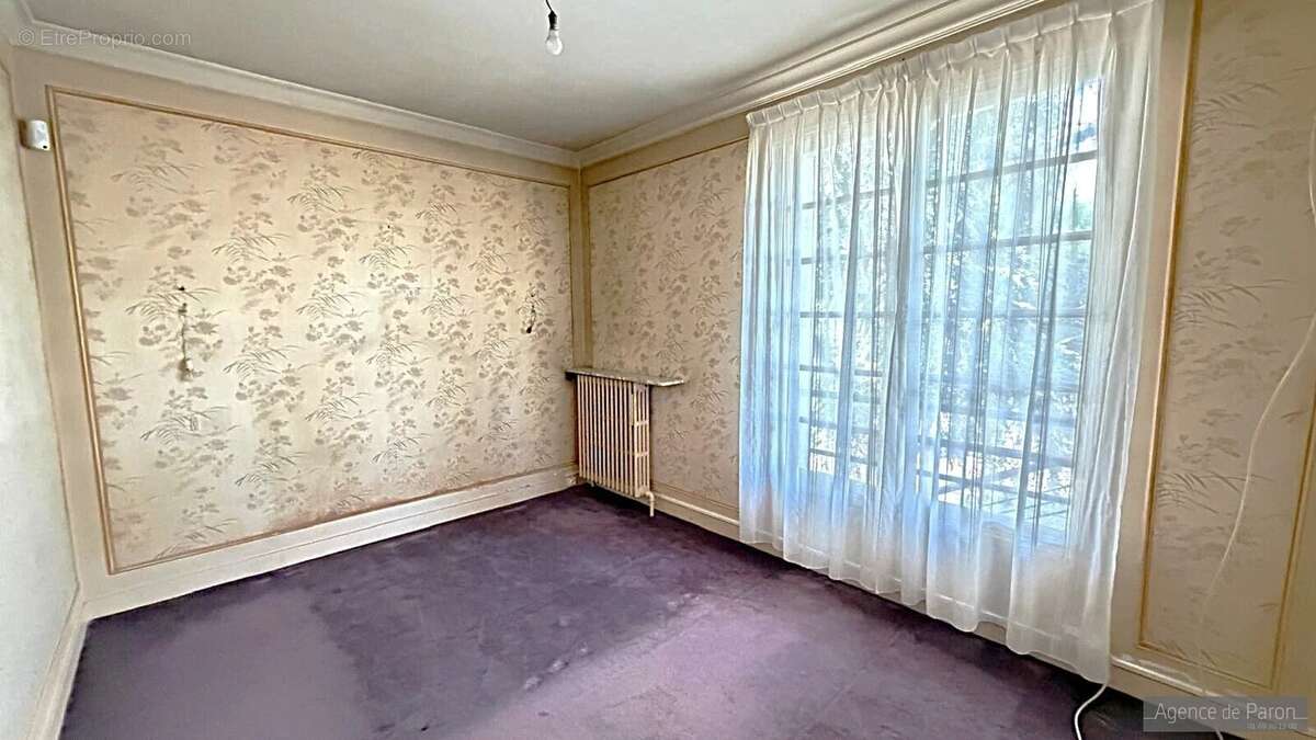Maison à VERRIERES-LE-BUISSON