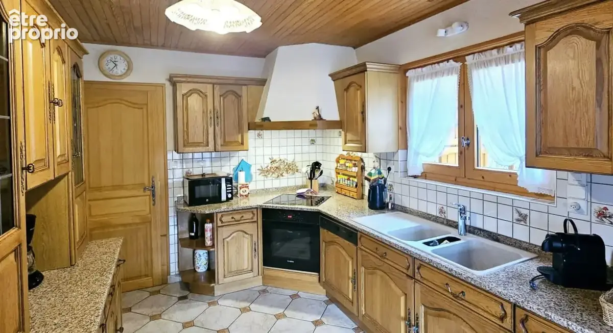 Les Chavannes, grand chalet avec terrain constructible - photo 7