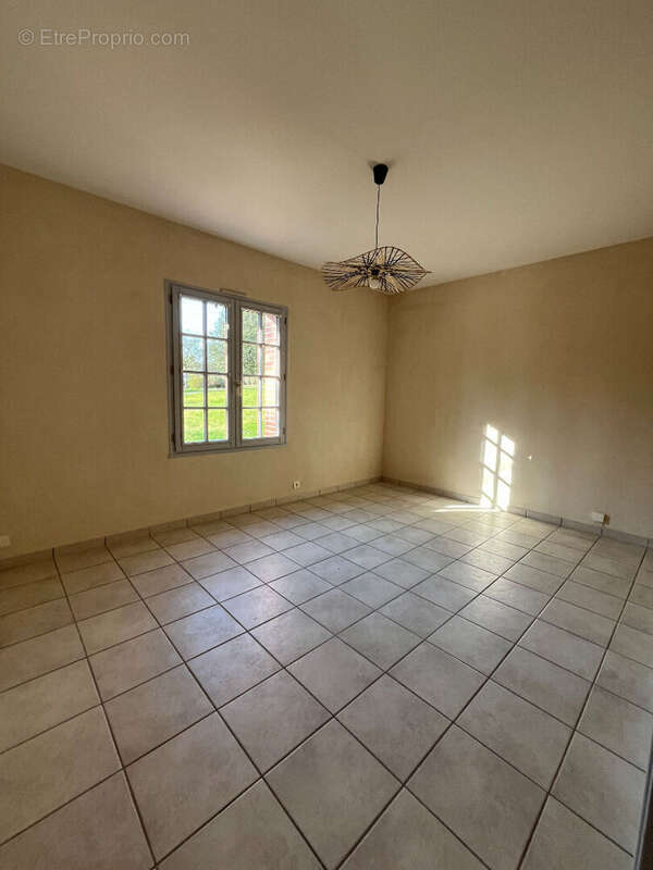 Maison à LA CHAUSSAIRE