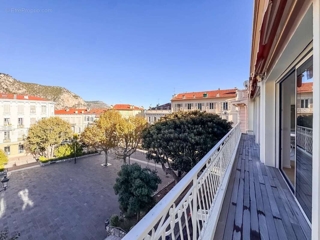 Appartement à BEAULIEU-SUR-MER