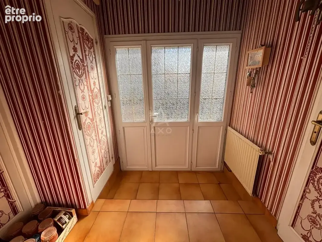 Maison de 6 pièces avec dépendances et terrain divisible - photo 12
