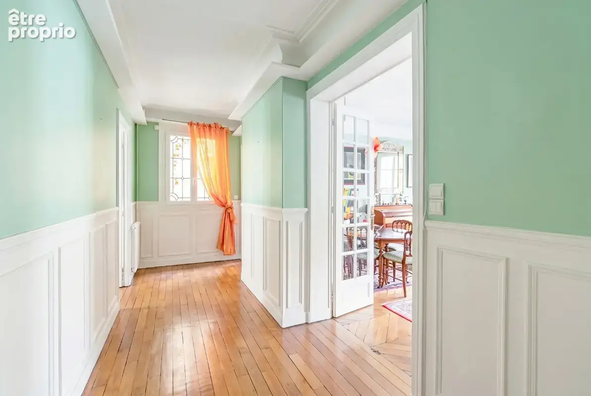 Emplacement prestigieux - haussmannien - etage eleve - balcon - photo 5