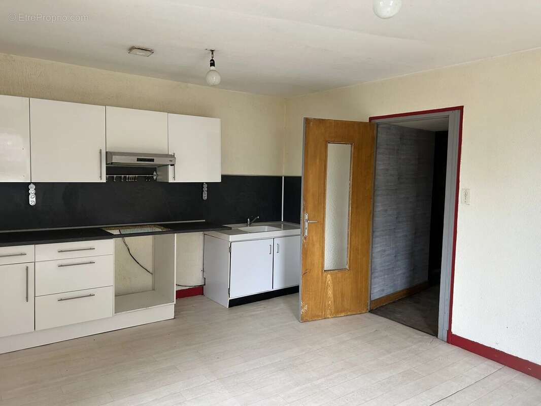 Maison de village avec 3 chambres - photo 7