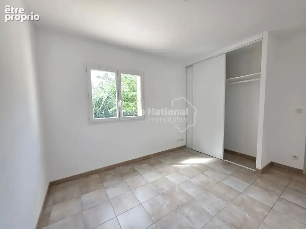 Maison de plain-pied T4 -116 m² -Terrain 3166 m² - Cadre verdoyant et sans vis-à-vis - photo 15