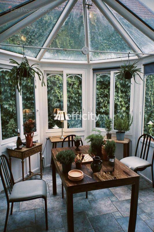 Maison à MARLY-LA-VILLE