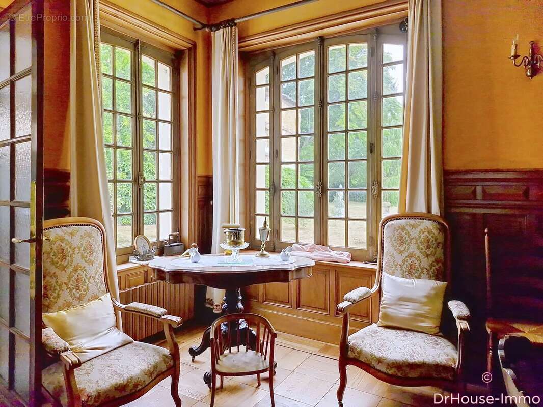 Maison à SAINT-PIERRE-SUR-DIVES