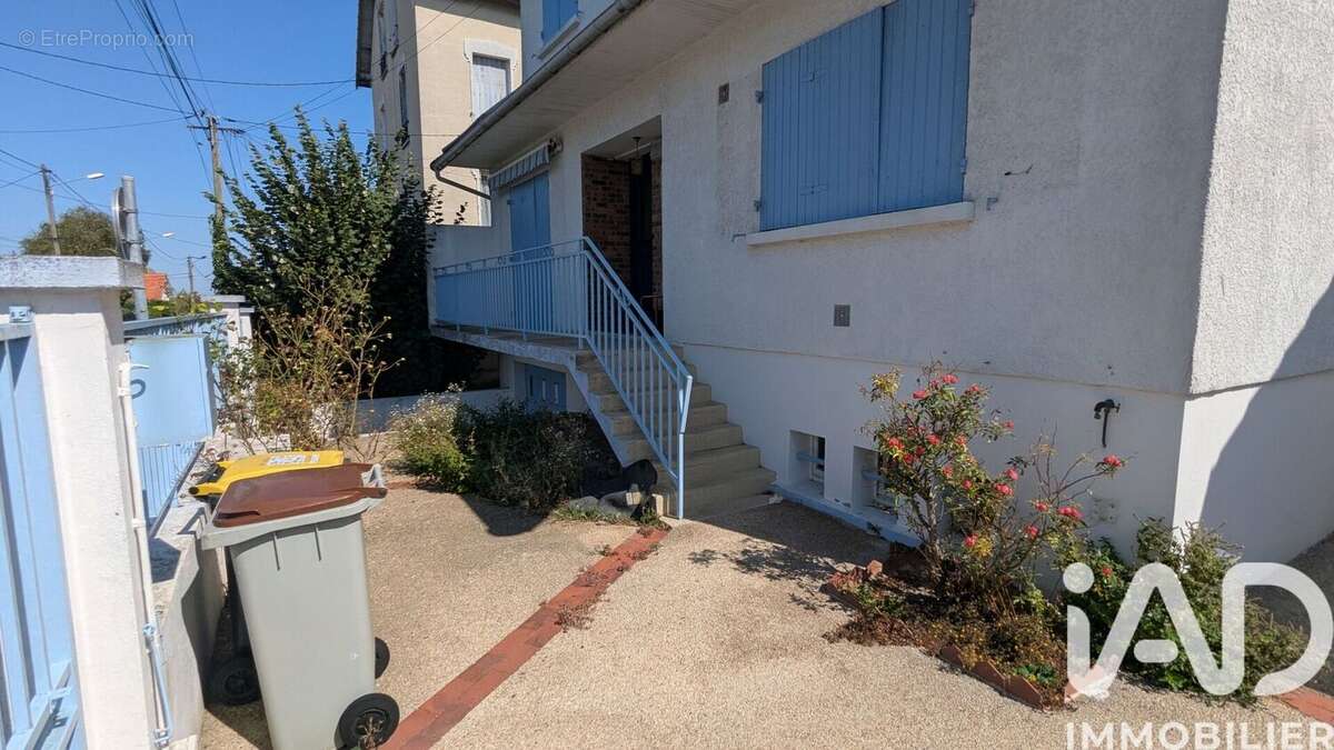 Photo 2 - Maison à RIS-ORANGIS