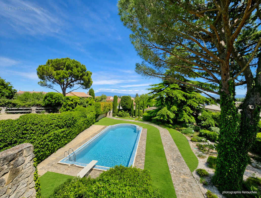 Maison à SAINT-SATURNIN-LES-AVIGNON