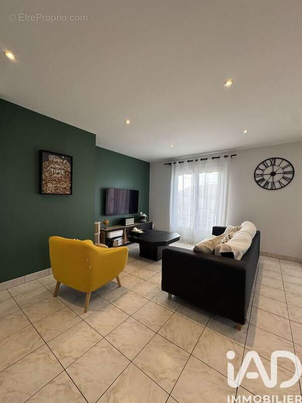 Photo 7 - Maison à LA CHAPELLE-SAINT-URSIN