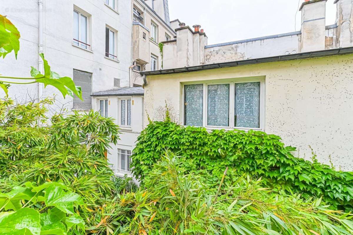 Appartement à PARIS-11E