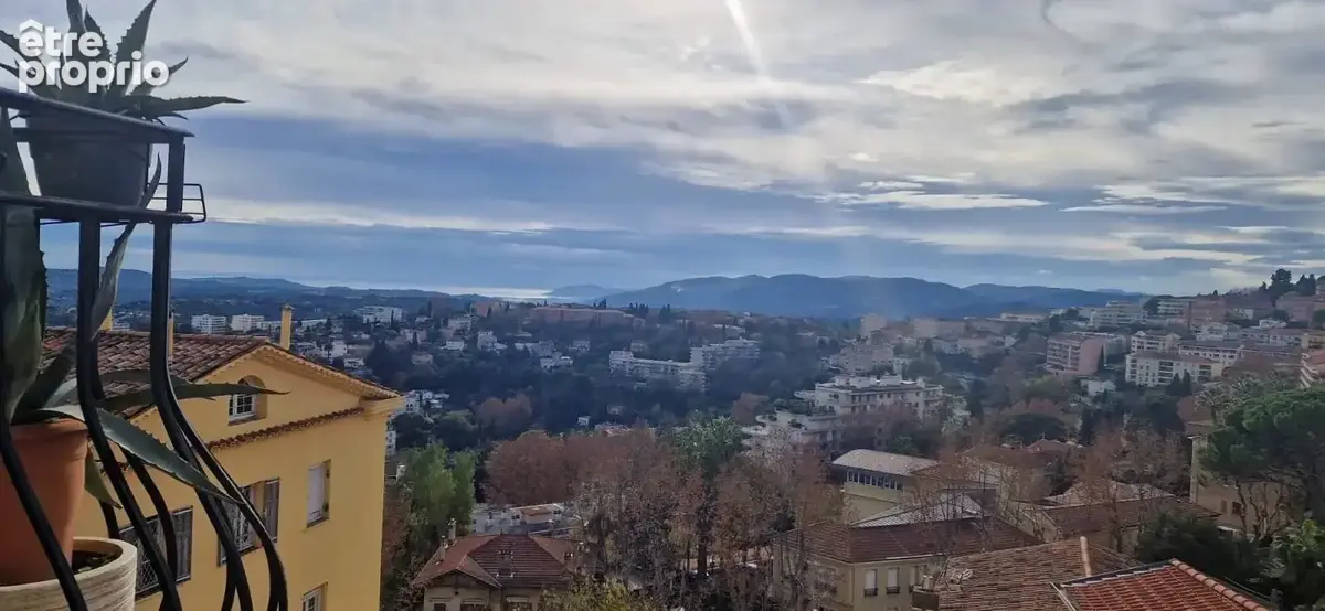 Photo Appartement à Grasse au prix de 145 000€