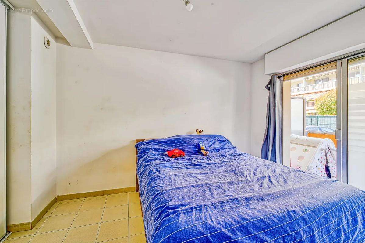 Appartement 2 pièces de 55 m² à Saint-Laurent-du-Var - photo 10