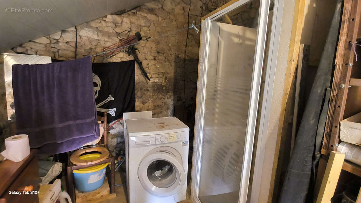 Maison à CHATEAU-CHERVIX