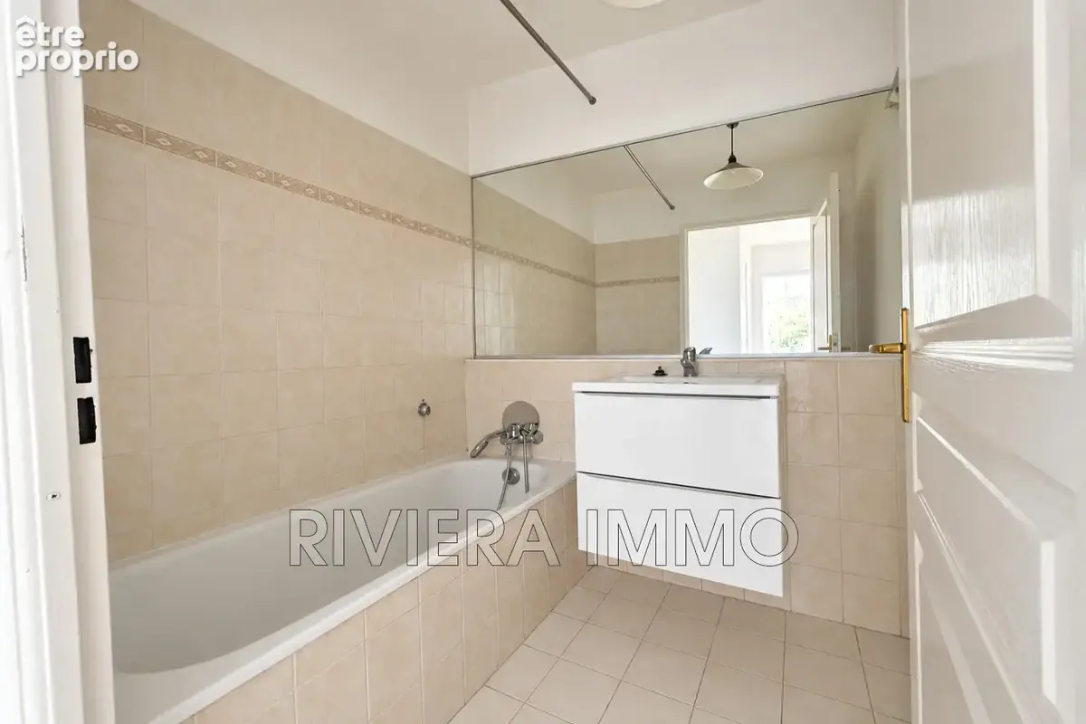 Appartement 2 pièces 40 m² à vendre à Cannes (06400) - photo 8