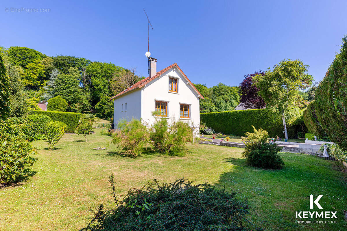 Maison à PRESLES