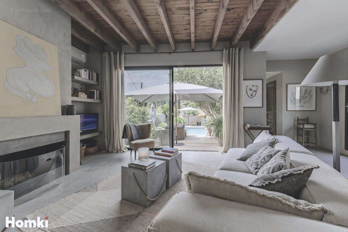 Maison à VILLENEUVE-LES-AVIGNON