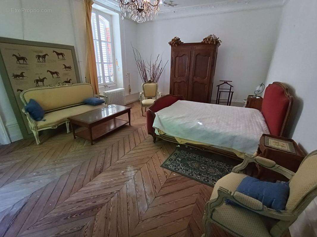 Maison à COSNE-COURS-SUR-LOIRE