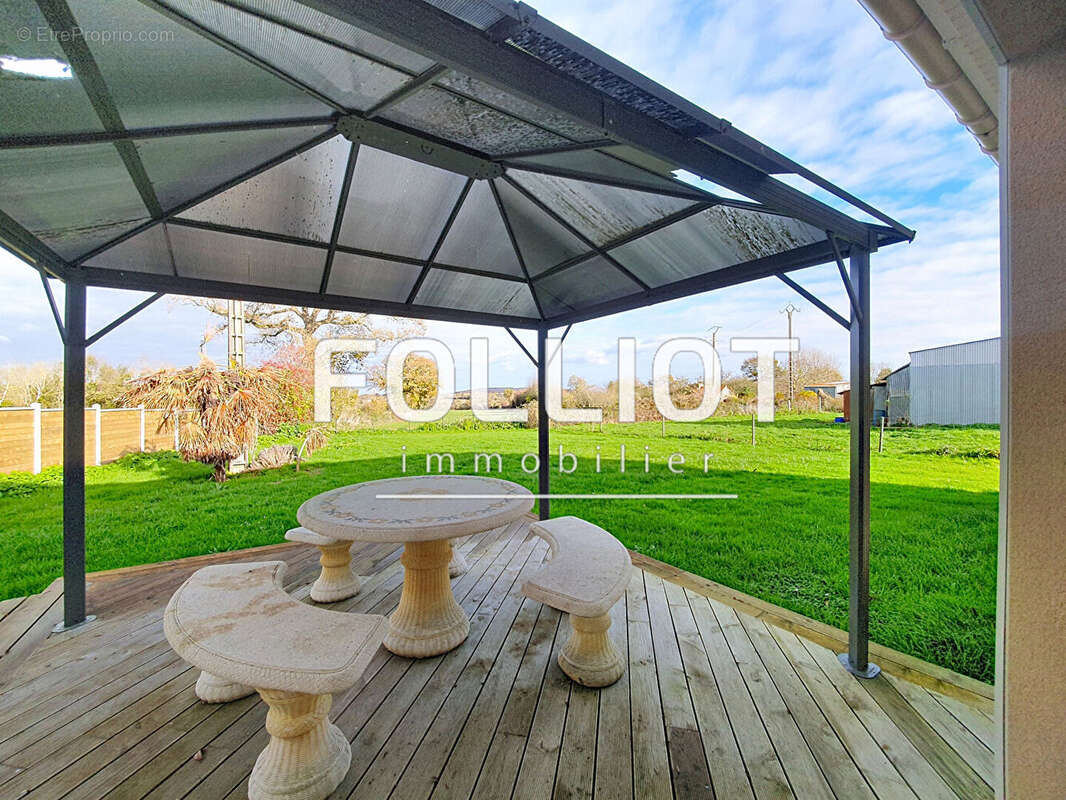 Maison à LA HAYE-DU-PUITS