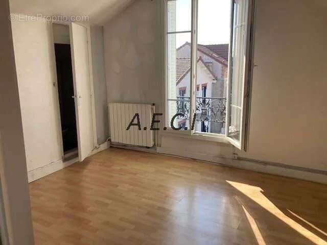 Appartement à COLOMBES