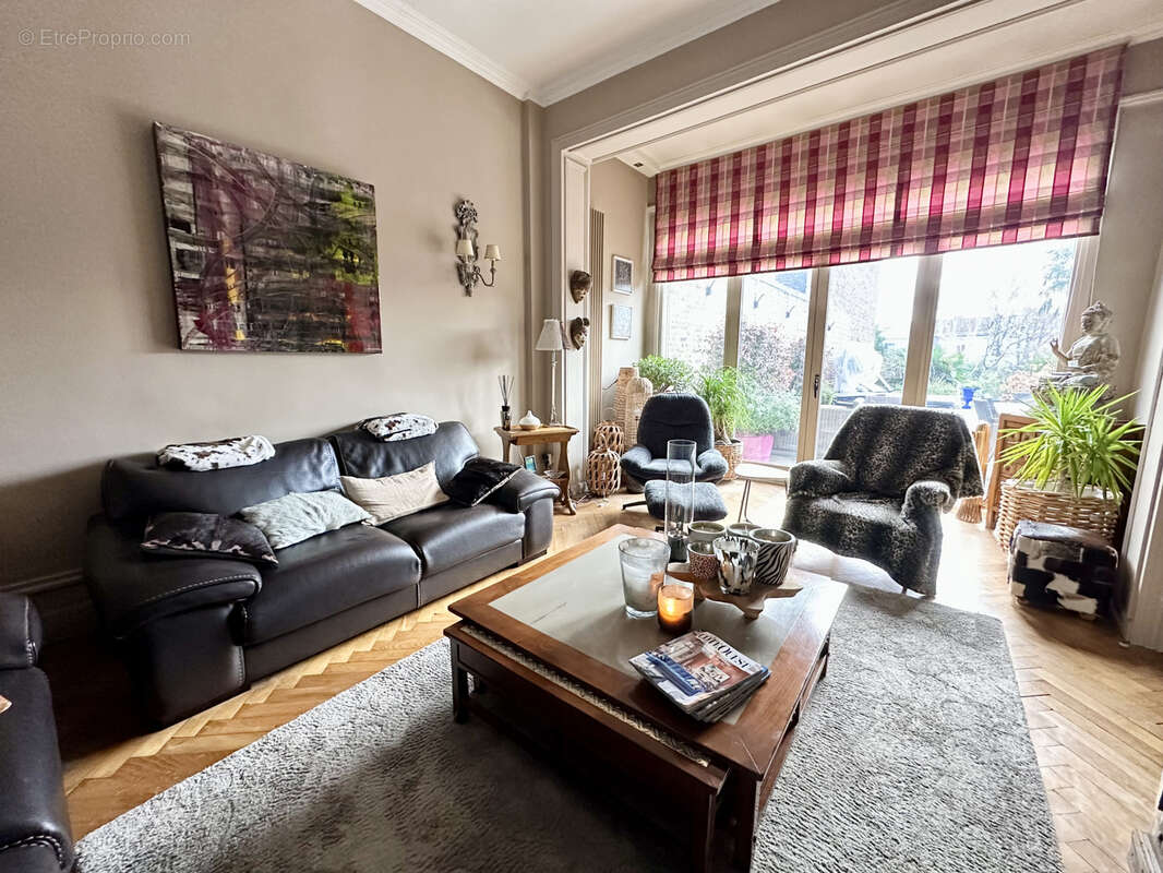 Maison à LA CHAPELLE-D&#039;ARMENTIERES