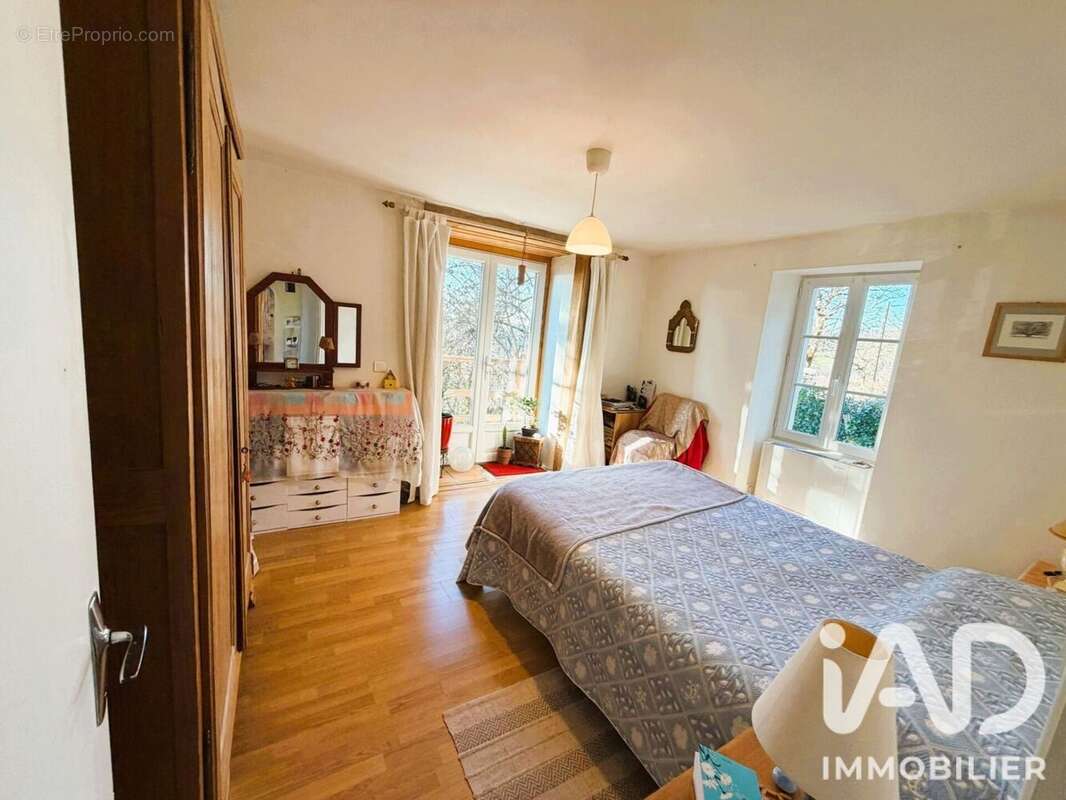 Photo 8 - Maison à SERILHAC