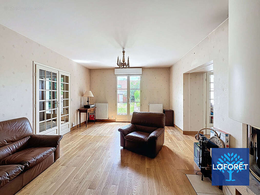 Maison La Ferte Alais - photo 8