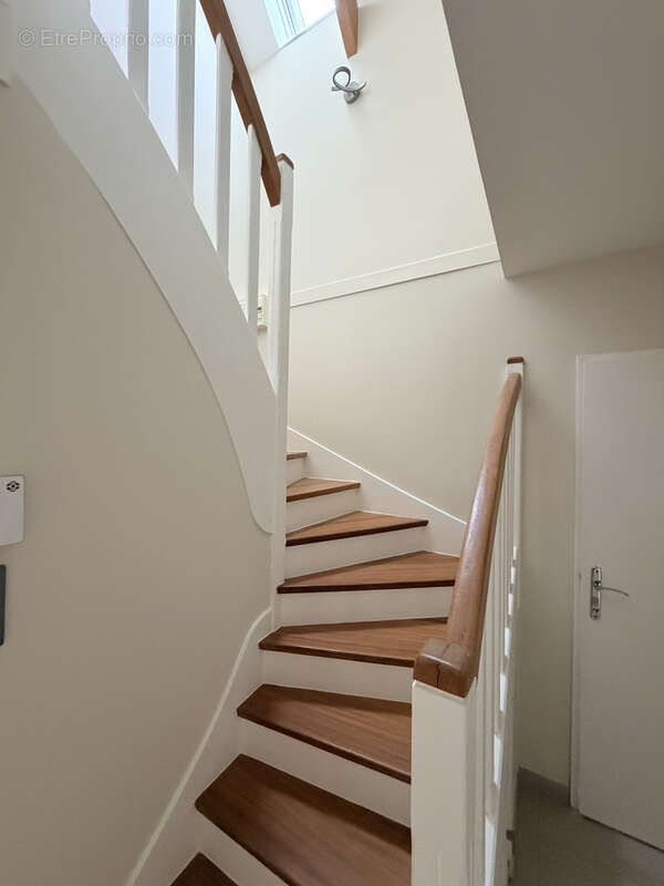 Maison spacieuse avec piscine - photo 8