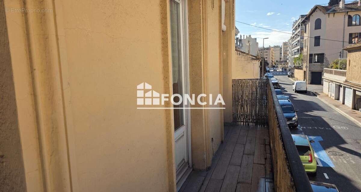 Appartement à LE CANNET