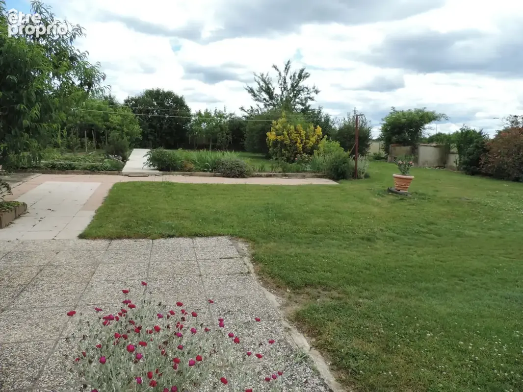 Dpt Ain (01), à vendre BOURG EN BRESSE, quartier Grand Challes, maison de 148 m² sur 2 niveaux (possibilité 2 logements indépend - photo 9