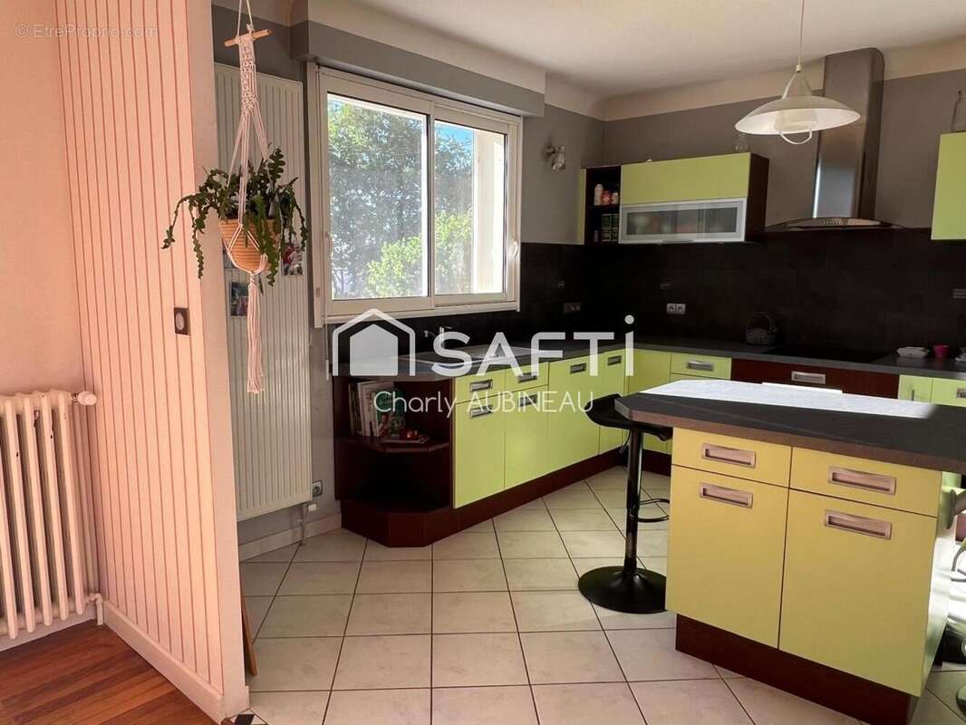 Photo 5 - Maison à VOUILLE