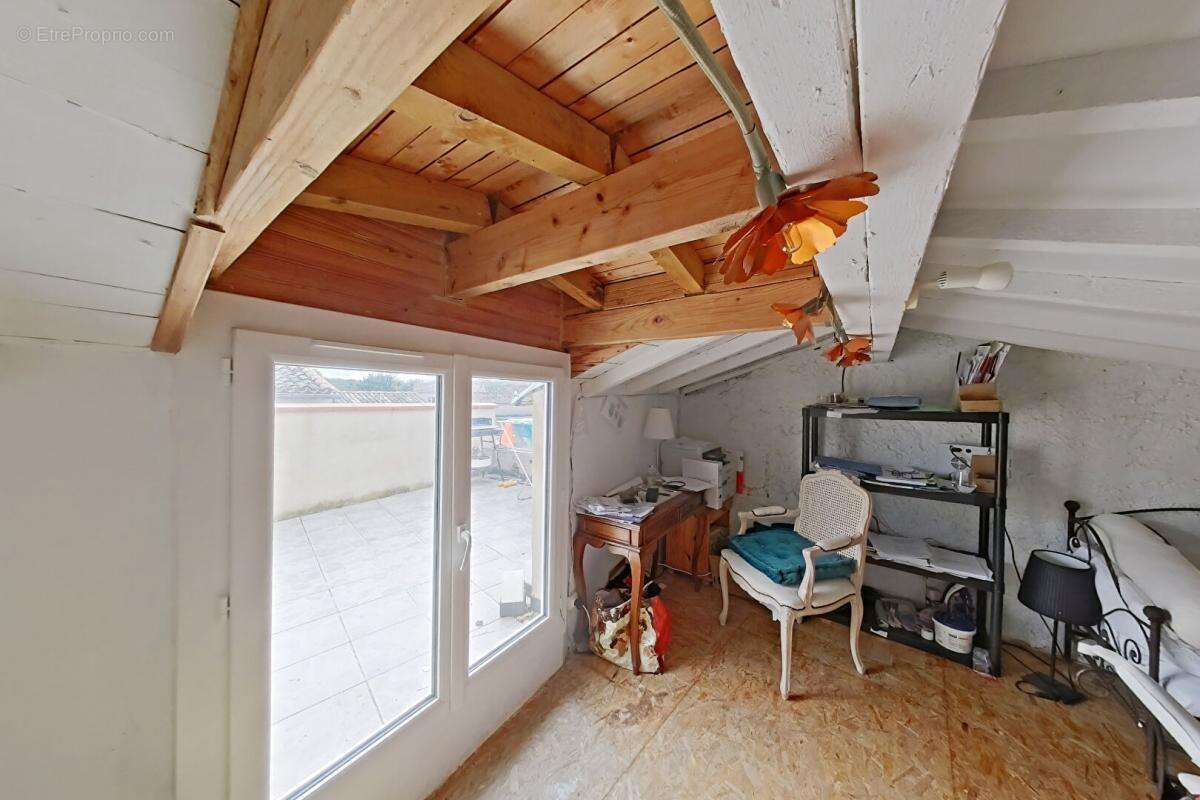 Maison à BELVEZE-DU-RAZES