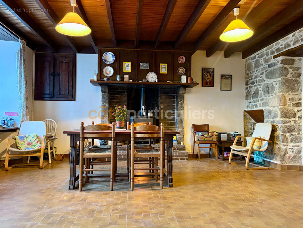 Maison à SAINT-SAUVEUR-LENDELIN