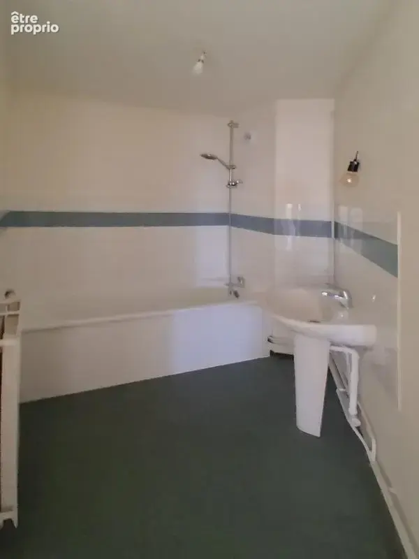 Appartement t3 au 3e étage - photo 8
