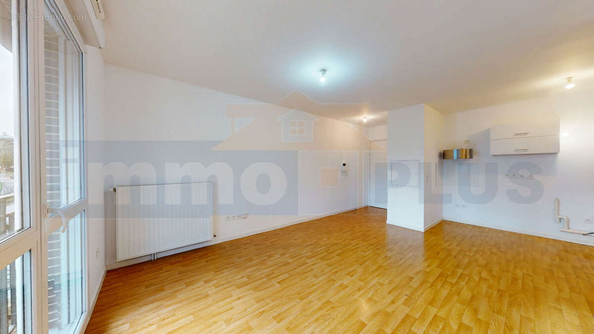 Appartement à FONTENAY-LE-FLEURY