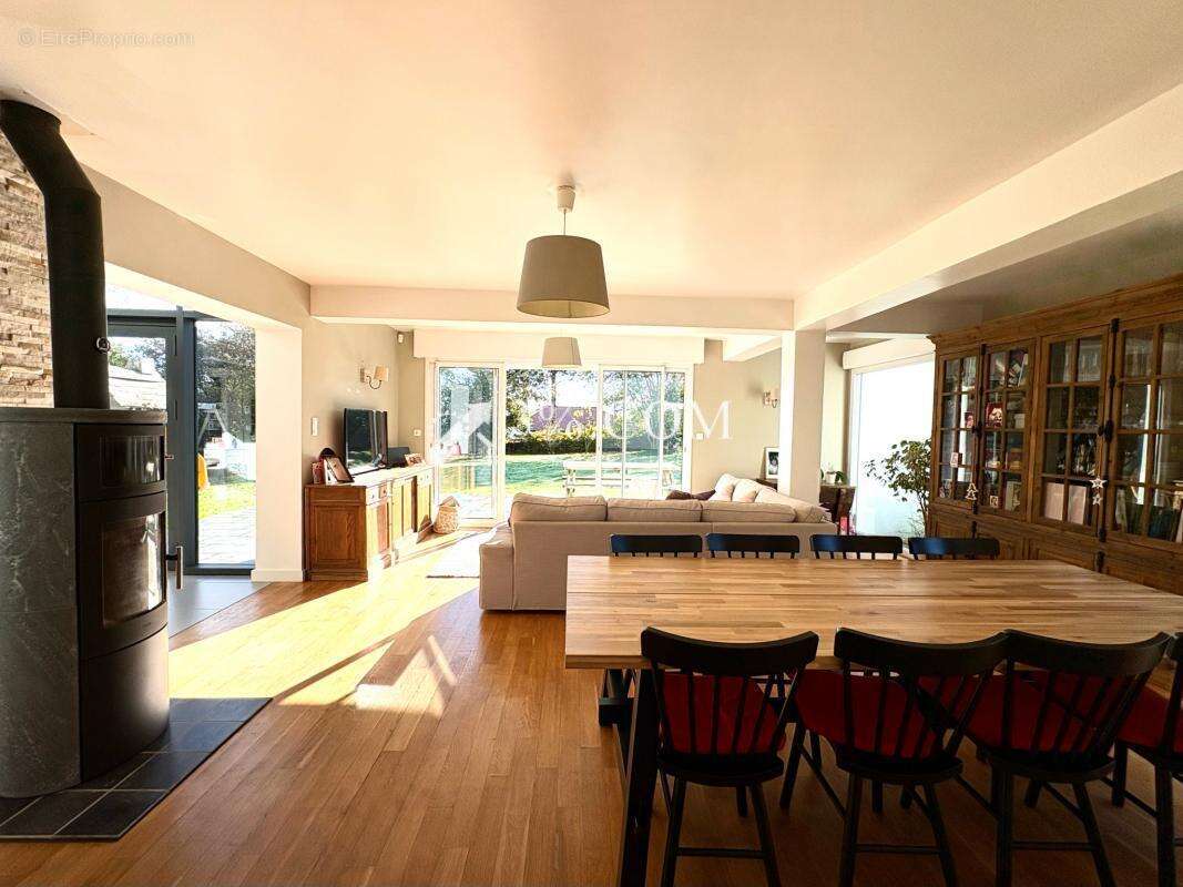 Maison à SAINT-MARTIN-BOULOGNE