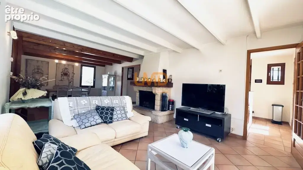 Villa de plain-pied au calme absolu avec piscine et double g - photo 11