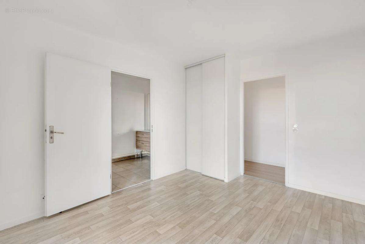 Appartement à EPINAY-SUR-SEINE