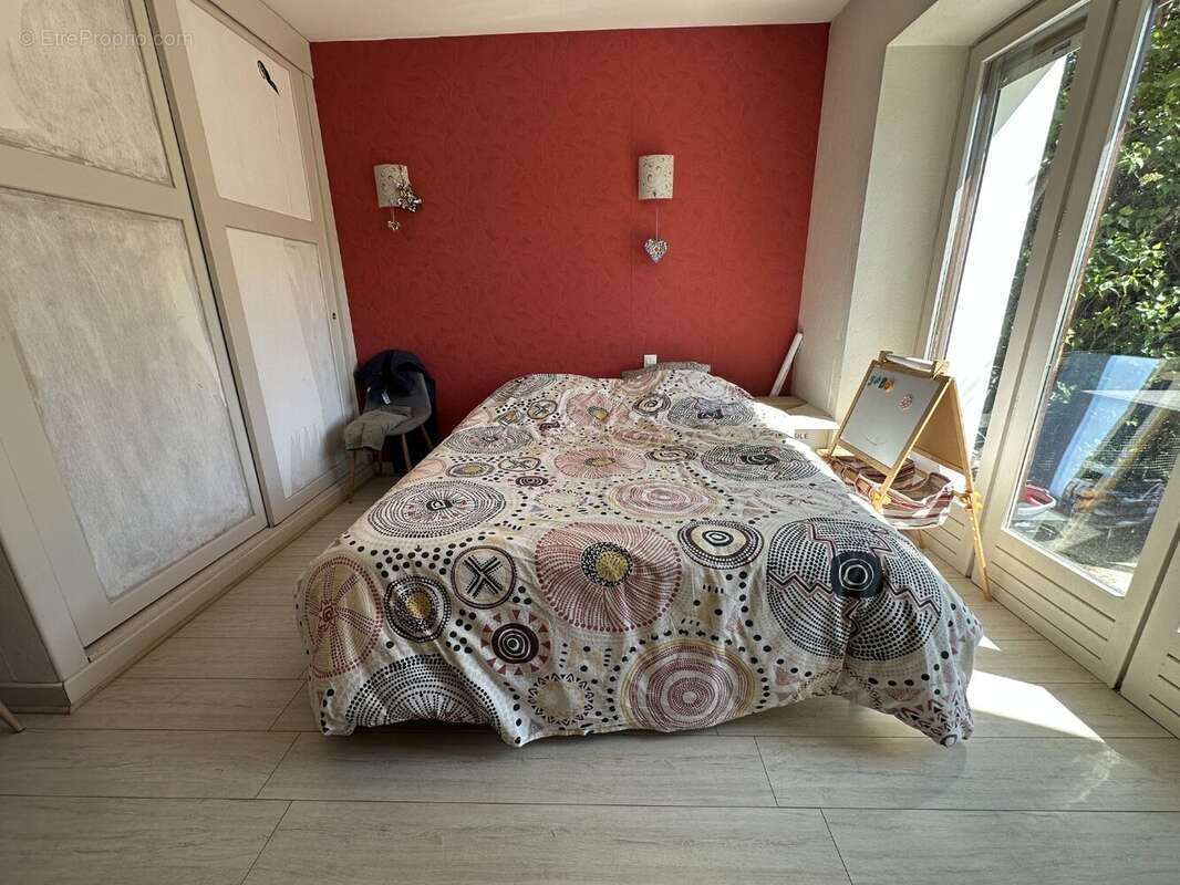 Maison à EVIRES